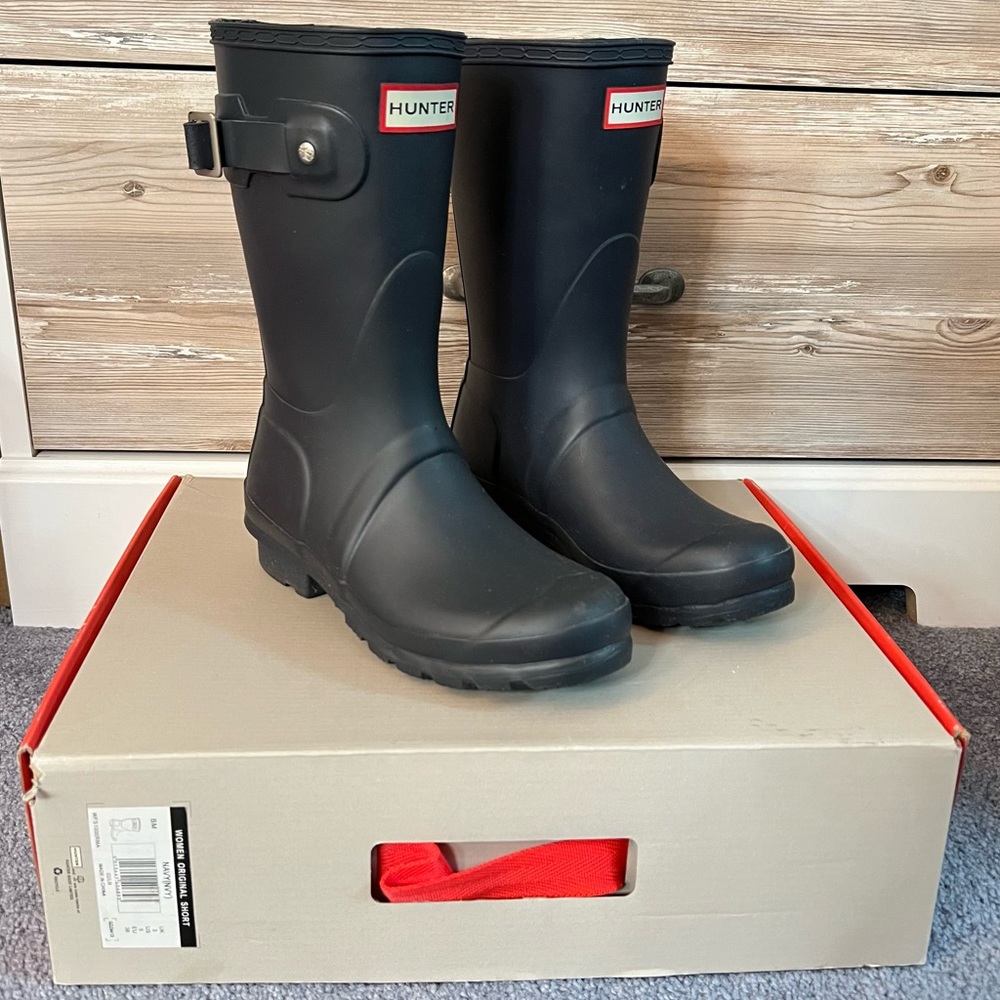 Hunter Rain Boot Women’s Original Short Navy